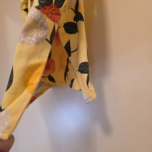 Collectif Yellow Floral Cropped Top XL - Picture 3 of 4
